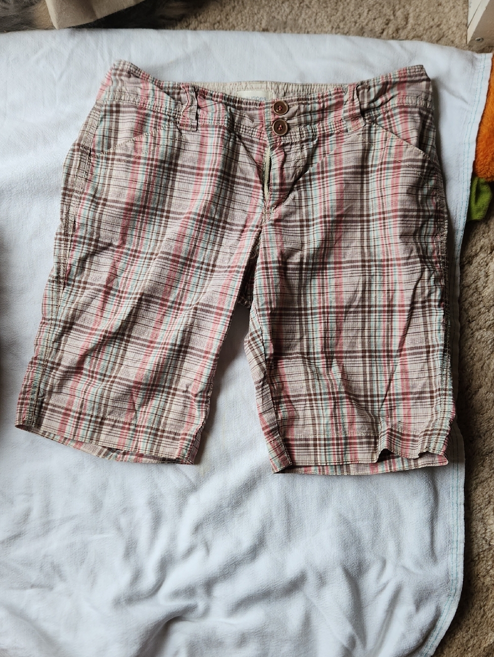 Plaid Lightweight Women's Shorts - Beige, Coral